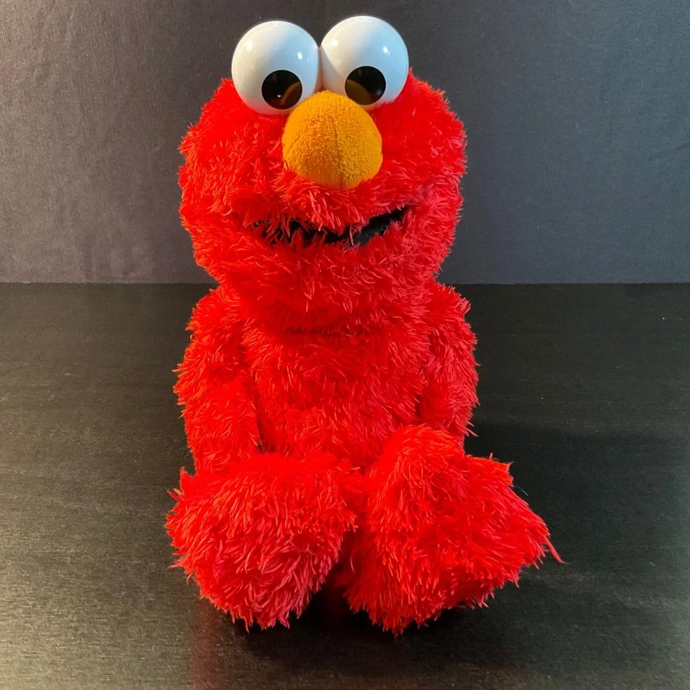 Sesame Street Love To Hug Elmo Plush 2018 Hasbro Stuffed Animal Character‎ Red - Picture 2 of 4